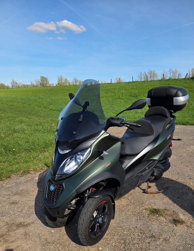 Mooie nette piagio mp3 350, Motoren, Particulier, 12 t/m 35 kW, LED Verlichting, Scooter