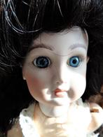 Replica antieke pop puntgaaf - 40 cm. hoog, Verzamelen, Poppen, Ophalen of Verzenden, Zo goed als nieuw, Pop