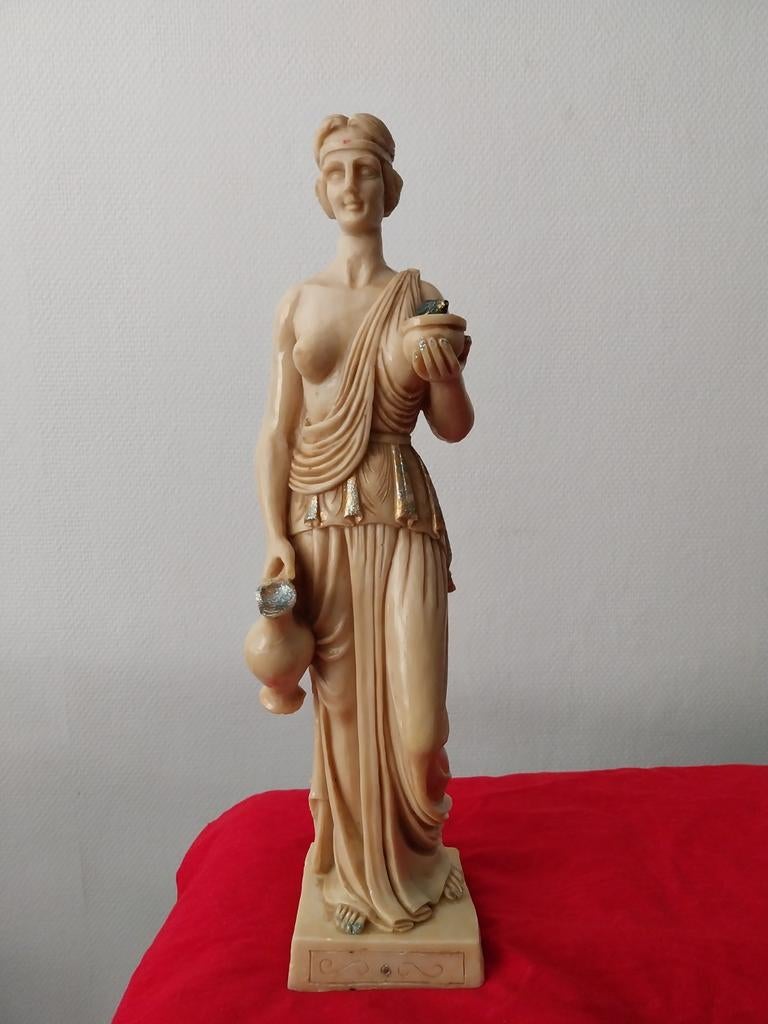 Klassiek beeld van een vrouw met kruik en schaal, Ophalen, 20 - 50 cm, Beeld, Handgemaakt