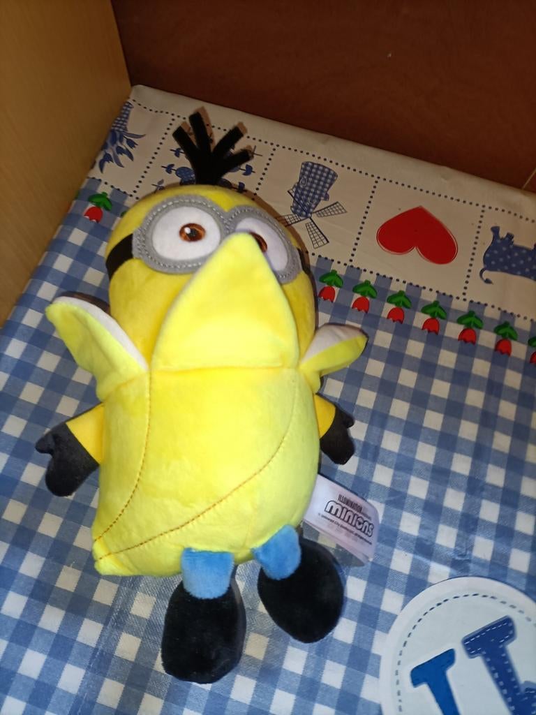 Minions knuffel in banaan pak 23 cm, Ophalen of Verzenden, Zo goed als nieuw, Overige typen