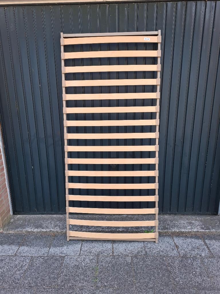 1 bruine houten lattenbodem met metalen frame (90 x 200), Huis en Inrichting, Slaapkamer | Bedden, Gebruikt, Eenpersoons, 90 cm