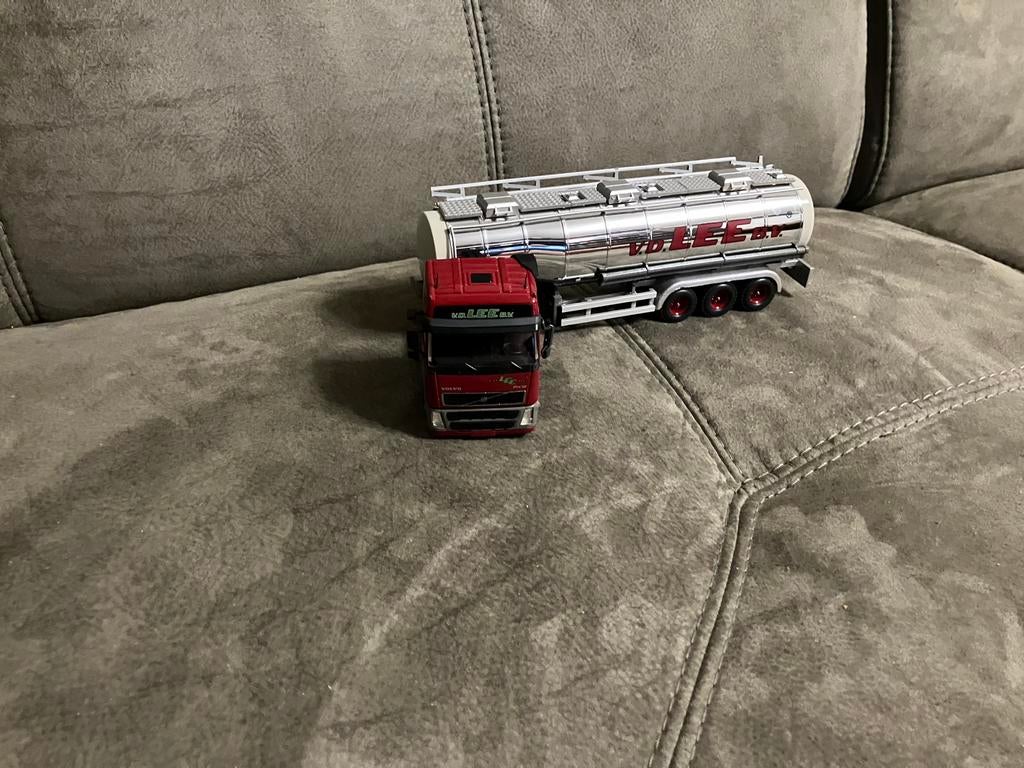 Tekno volvo fh 12 vd lee tanktransport, Ophalen of Verzenden, Zo goed als nieuw, Bus of Vrachtwagen, Tekno