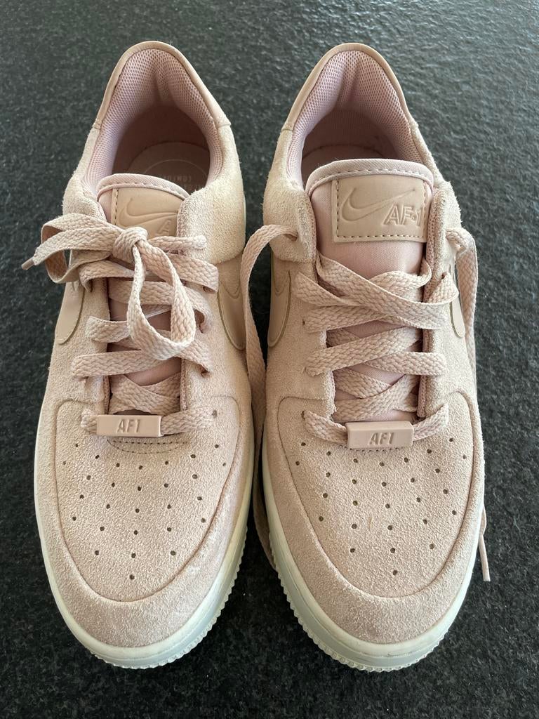 Roze Nike Air AF1 Dames Maat 39, Ophalen of Verzenden, Zo goed als nieuw, Roze, Sneakers of Gympen
