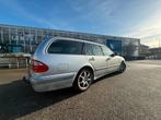 Mercedes-Benz E-Klasse 2.0 E200 Combi Classic AUT 2000 Grijs, Automaat, 1998 cc, 4 cilinders, Zilver of Grijs