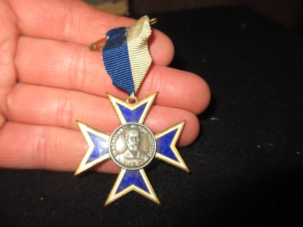 Herdenkings medaille Jan Pastoors in memoriam erg mooi, Ophalen of Verzenden, Overige materialen, Nederland