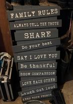 Houten tekstbord “familie”, Huis en Inrichting, Woonaccessoires | Tekstborden en Spreuken, Ophalen of Verzenden, Gebruikt
