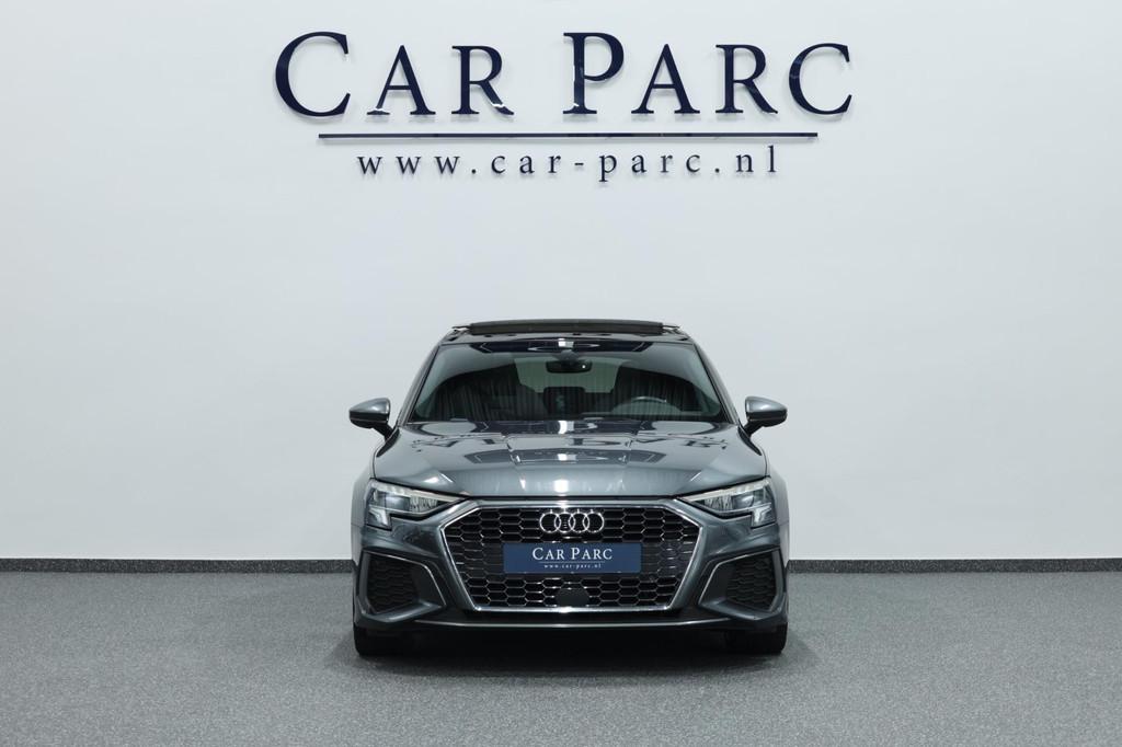 Audi A3 Sportback 35 TFSI S edition S-LINE/LED/VIRTUAL/PANO/, Auto's, 1295 kg, 4 cilinders, 150 pk, Leder en Stof