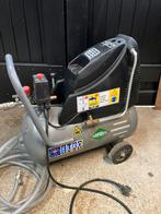 Air press compressor, Doe-het-zelf en Verbouw, Compressors, Minder dan 25 liter, Ophalen, Gebruikt, Minder dan 200 liter/min