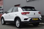 Volkswagen T-Roc 1.0 TSI Style Adaptive cruise, Trekhaak, Na, Voorwielaandrijving, Stof, Gebruikt, Euro 6
