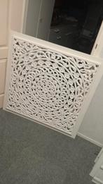 Wit wandbord met bloemenpatroon, Ophalen