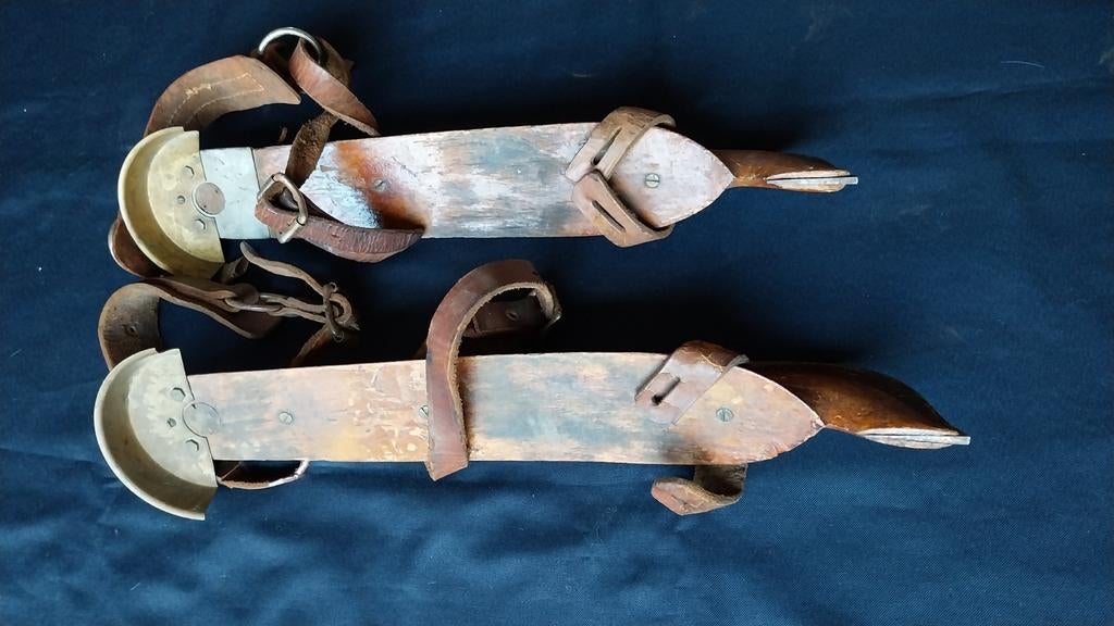 Schaatsen uit akkrum, Sport en Fitness, Schaatsen, Ophalen of Verzenden, Friese doorlopers, Overige merken