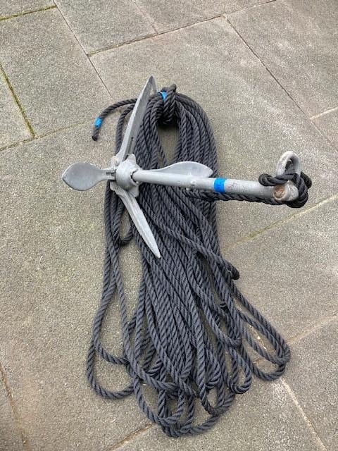 3kg anker met 20 mtr zwarte lijn 10mm, Ophalen of Verzenden, Zo goed als nieuw, Ankeren en Afmeren, Zeilboot of Motorboot