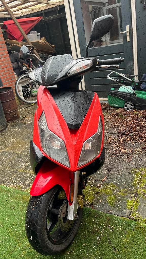 Sym g5j te koop, Fietsen en Brommers, Scooters | SYM, Gebruikt, Overige modellen, Maximaal 45 km/u, Benzine, Ophalen