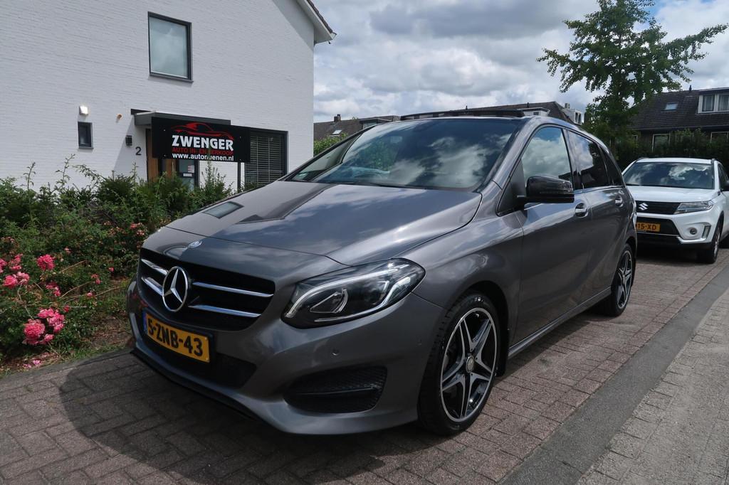 Mercedes B-klasse 180 Aut|PANORAMADAK|TREKHAAK|CAMERA|SFEERV, Auto's, Mercedes-Benz, 1325 kg, Gebruikt, 4 cilinders, Leder en Stof