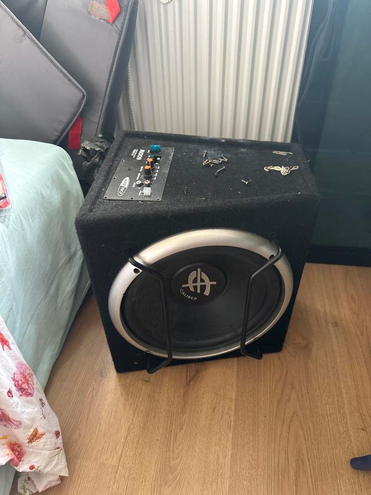 Defecte Subwoofer - Caliber 600W - Voor onderdelen of repara, Audio, Tv en Foto, Luidsprekers, Niet werkend, Subwoofer, 120 watt of meer