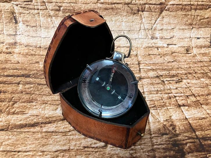 Kompas in lederen etui., Antiek en Kunst, Curiosa en Brocante, Ophalen of Verzenden