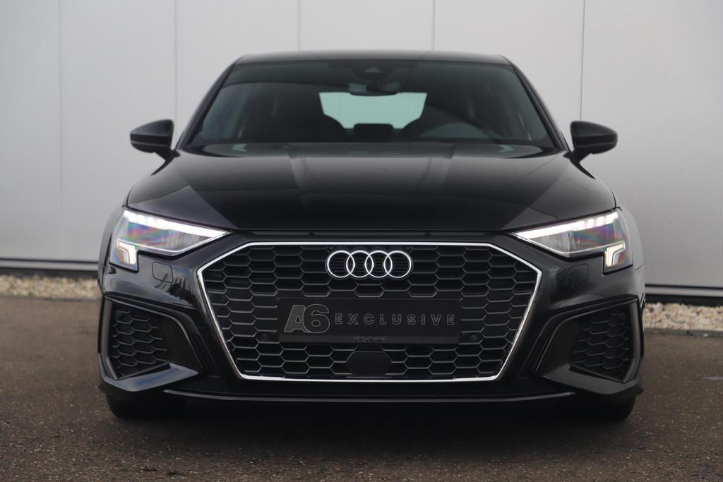 Audi A3 Limousine 30 TFSI S Line Sport edition Automaat Virt, Auto's, Stof, Gebruikt, Zwart, Origineel Nederlands