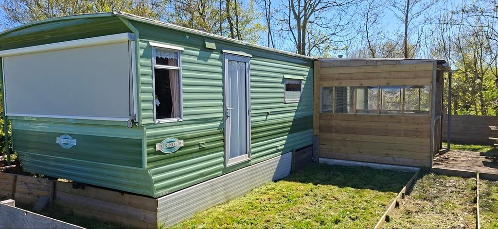 Rustieke stacaravan met staanplaats nabij Lauwersmeer, Caravans en Kamperen, Stacaravans