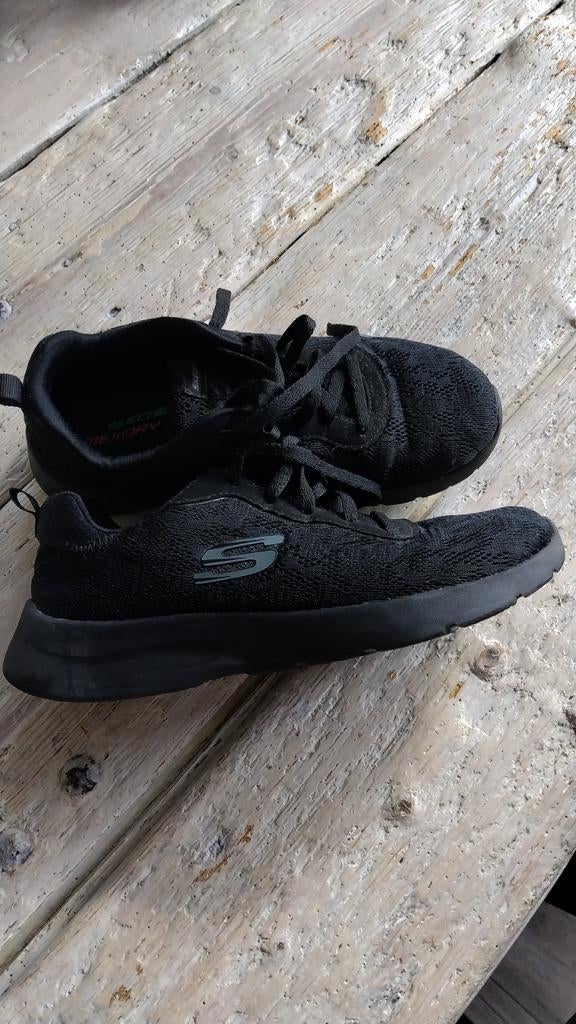 Te koop SKECHERS, Kleding | Dames, Schoenen, Ophalen of Verzenden, Zo goed als nieuw, Zwart, Sneakers of Gympen
