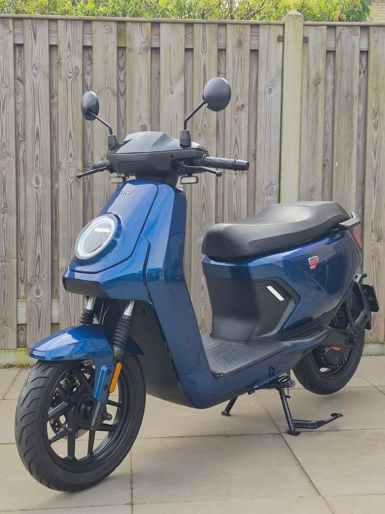 NIU MQI-GT, MQI GT, Blauw 45km, Nieuwe accu's! Mooie staat!, Fietsen en Brommers, Scooters | Overige merken, Zo goed als nieuw
