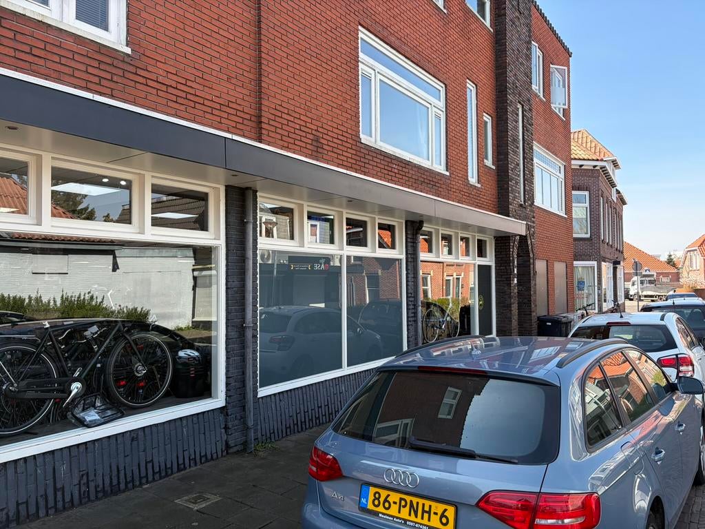 Zoekt u een betrouwbare glazenwasser, HBO, Vanaf 10 jaar, Vast contract