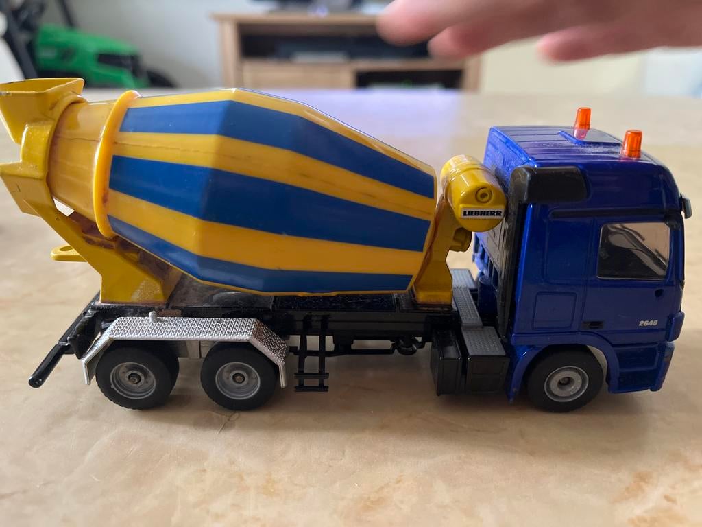 Mooie cementwagen speelgoedmodel, Ophalen of Verzenden, Zo goed als nieuw