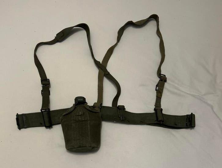KL bokkentuig met veldfles en cup, Ophalen of Verzenden, Landmacht, Nederland, Overige typen