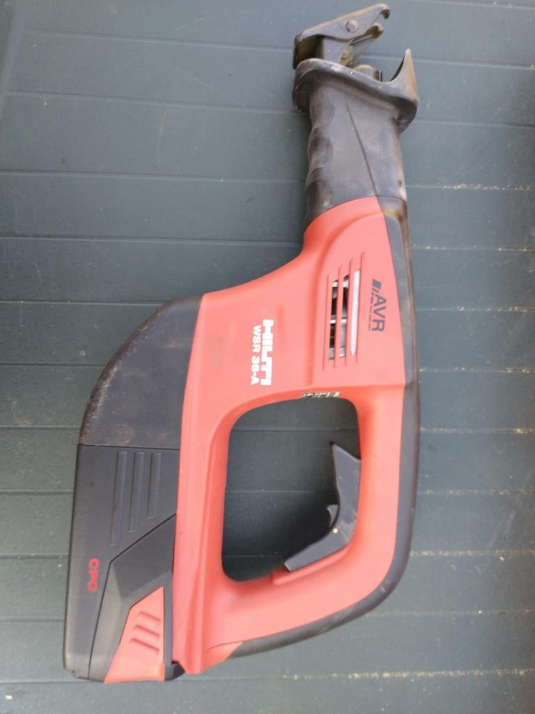 Hilti WSR 36-A Reciprozaag - Krachtig en Draadloos, Gebruikt, 70 mm of meer, Reciprozaag, 1200 watt of meer