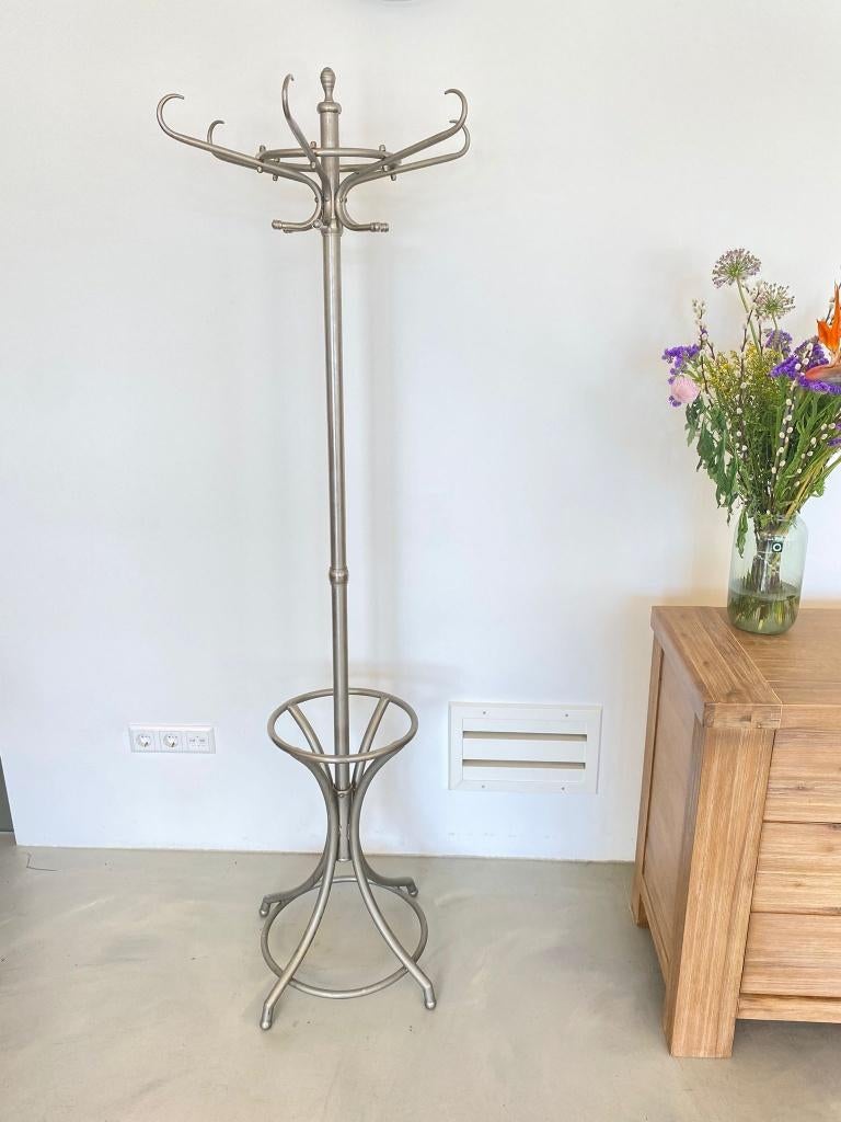 Stabiele staande kapstok – metaal – 180 cm, Huis en Inrichting, Woonaccessoires | Kapstokken, Ophalen, Gebruikt, Metaal, Staande kapstok