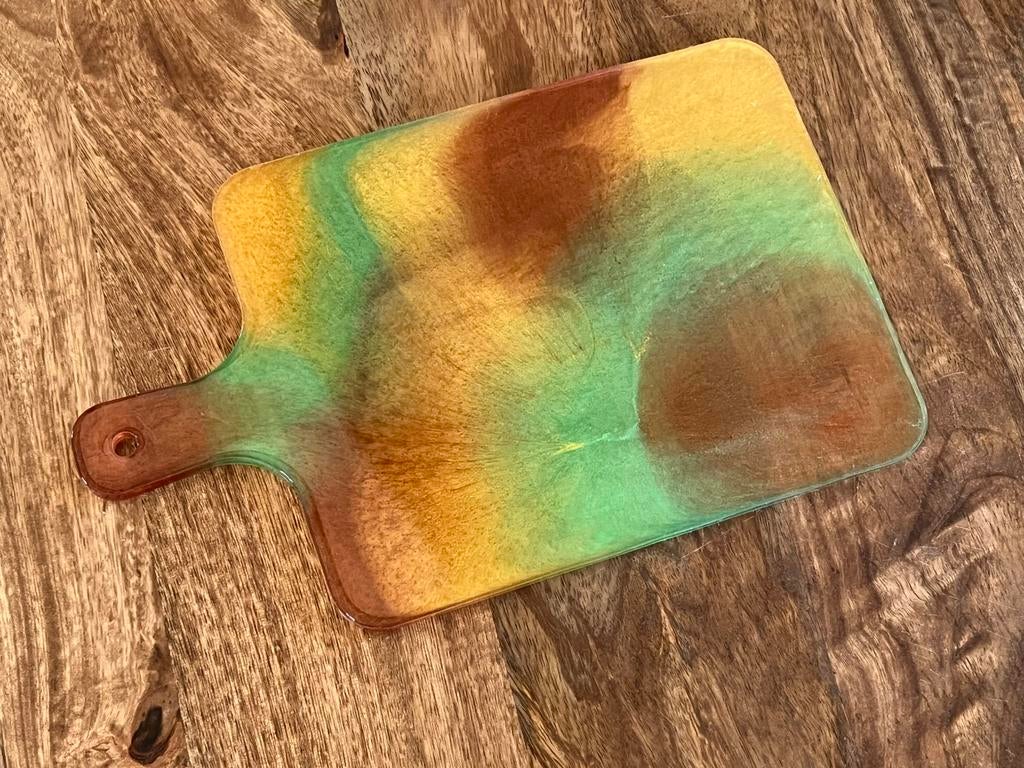 Luxe epoxy borrelplank, tapasplank, kaasplank  moederdag, Huis en Inrichting, Ophalen of Verzenden, Zo goed als nieuw, Rond, Hout