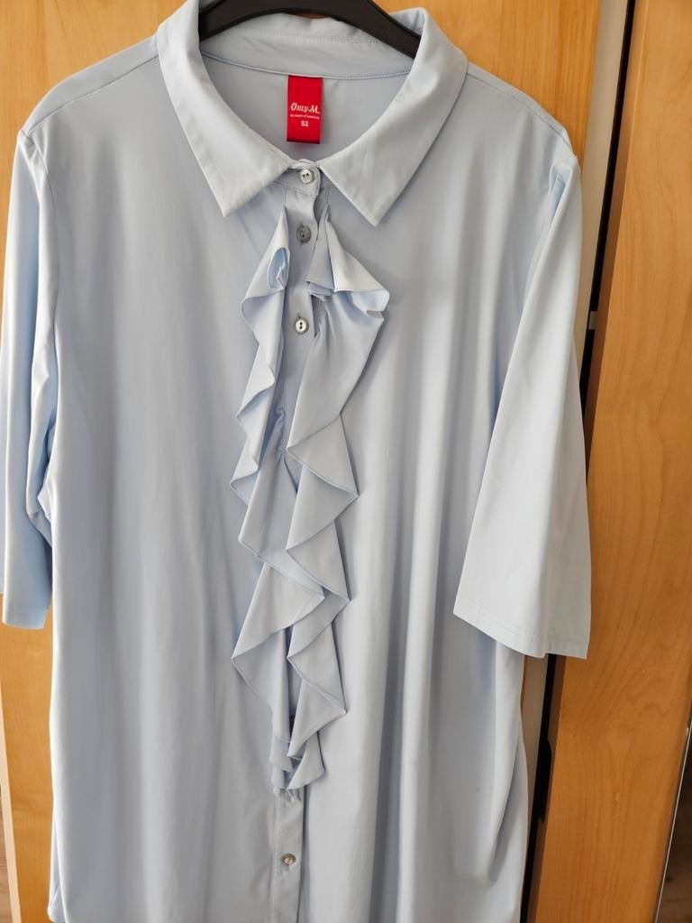 Blouse travelstof maat 52, Kleding | Dames, Grote Maten, Ophalen of Verzenden, Zo goed als nieuw, Blauw, Blouse of Tuniek
