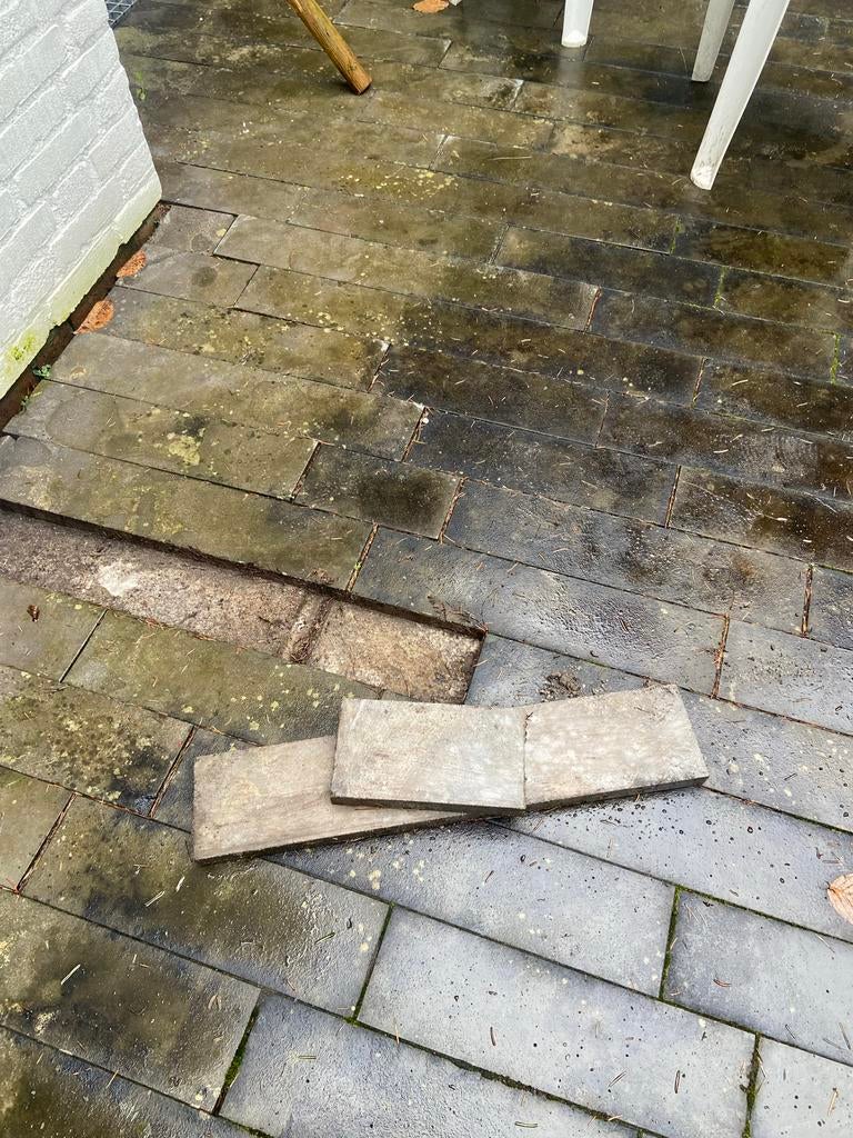 Gebruikte Belgisch natuursteen terrastegels zwart-grijs, Ophalen, Gebruikt, Terrastegels, Natuursteen