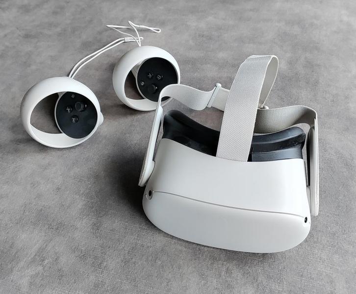 Meta Quest 2 VR-bril, Spelcomputers en Games, Virtual Reality, Gebruikt, Overige platformen, VR-bril, Ophalen of Verzenden