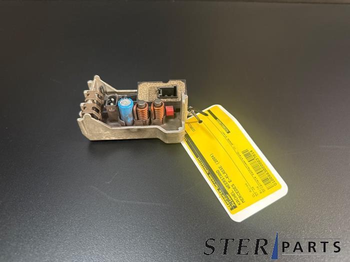 Kachel Weerstand van een Mercedes E-Klasse, Auto-onderdelen, Airco en Verwarming, Mercedes-Benz, Gebruikt, 3 maanden garantie