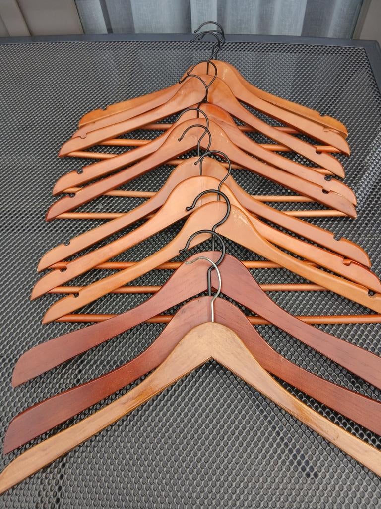 Houten kleerhangers, Kleding | Dames, Kledinghangers, Ophalen of Verzenden, Zo goed als nieuw, Hout