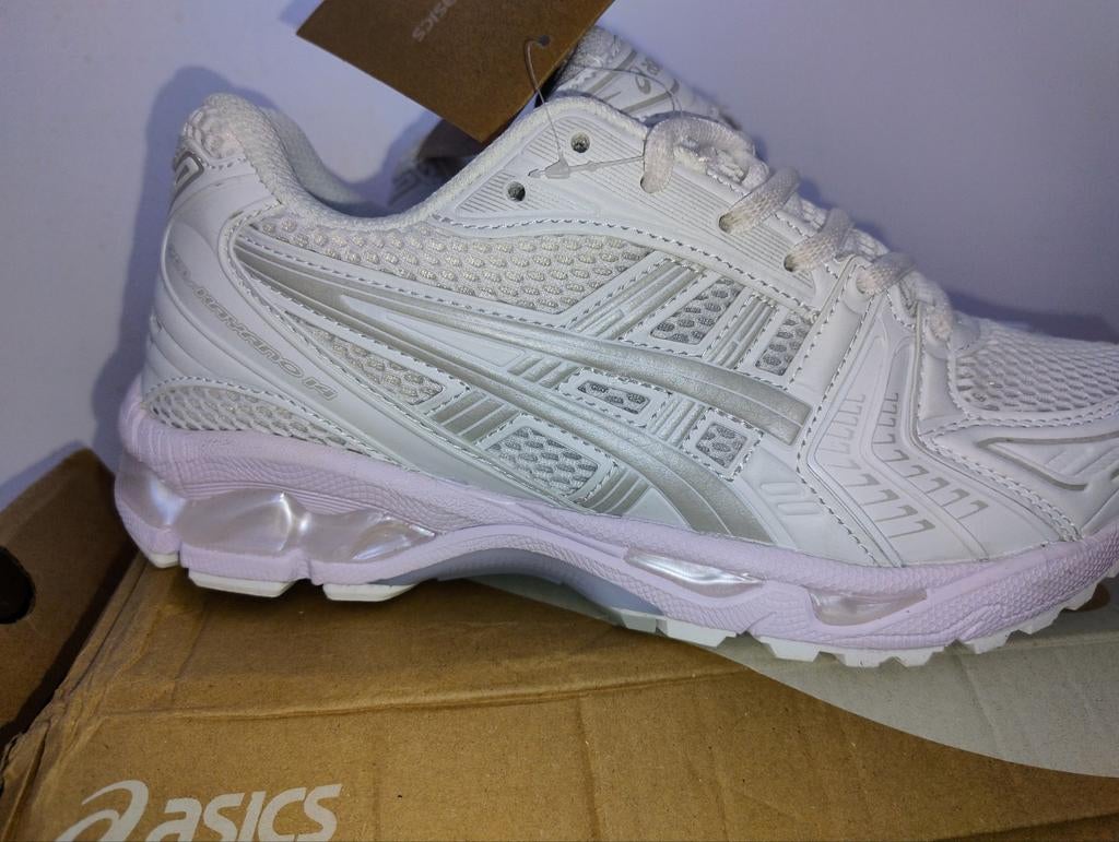 Nieuwe Asics Gel Kayano 14 - Maat 42, Kleding | Dames, Schoenen, Nieuw, Sneakers of Gympen, Wit, Ophalen of Verzenden