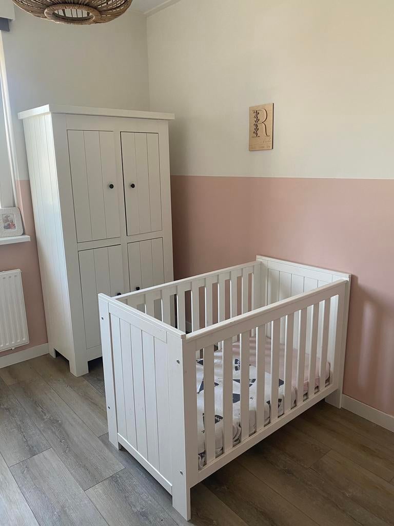 Babykamer compleet | Ledikant + Commode + Kast | Incl Matras, Kinderen en Baby's, Kinderkamer | Complete kinderkamers, Ophalen