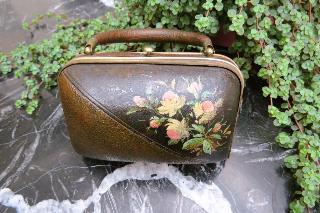 Antiek Engels lederen hand tasje met naai gerei, Ophalen of Verzenden, Dames