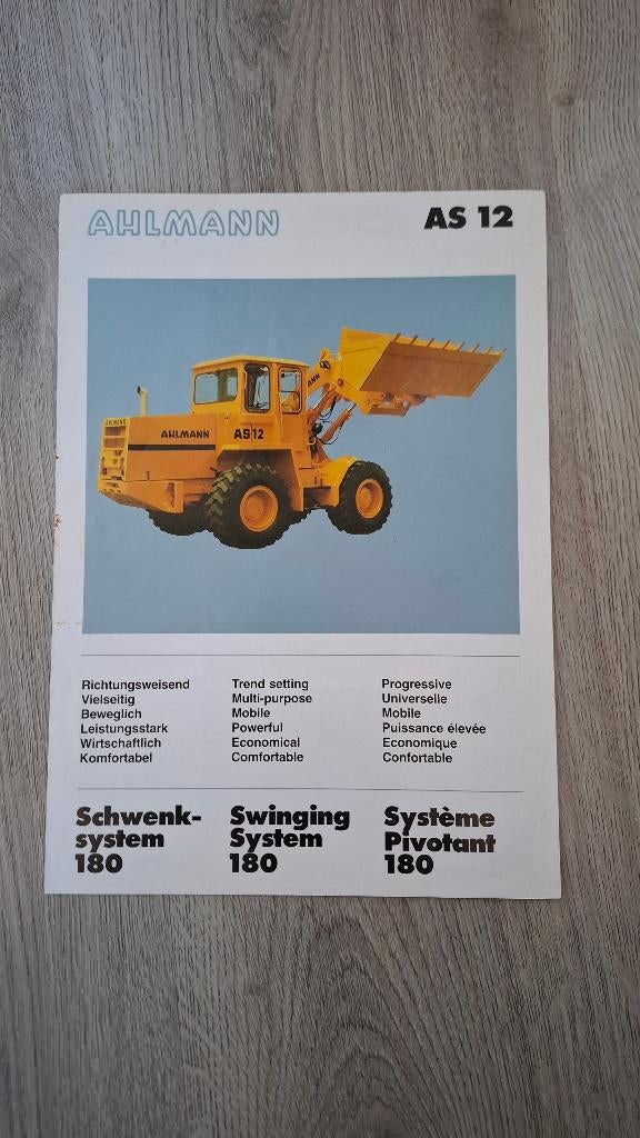 Ahlmann AS12 shovel folder, Ophalen of Verzenden, Gelezen