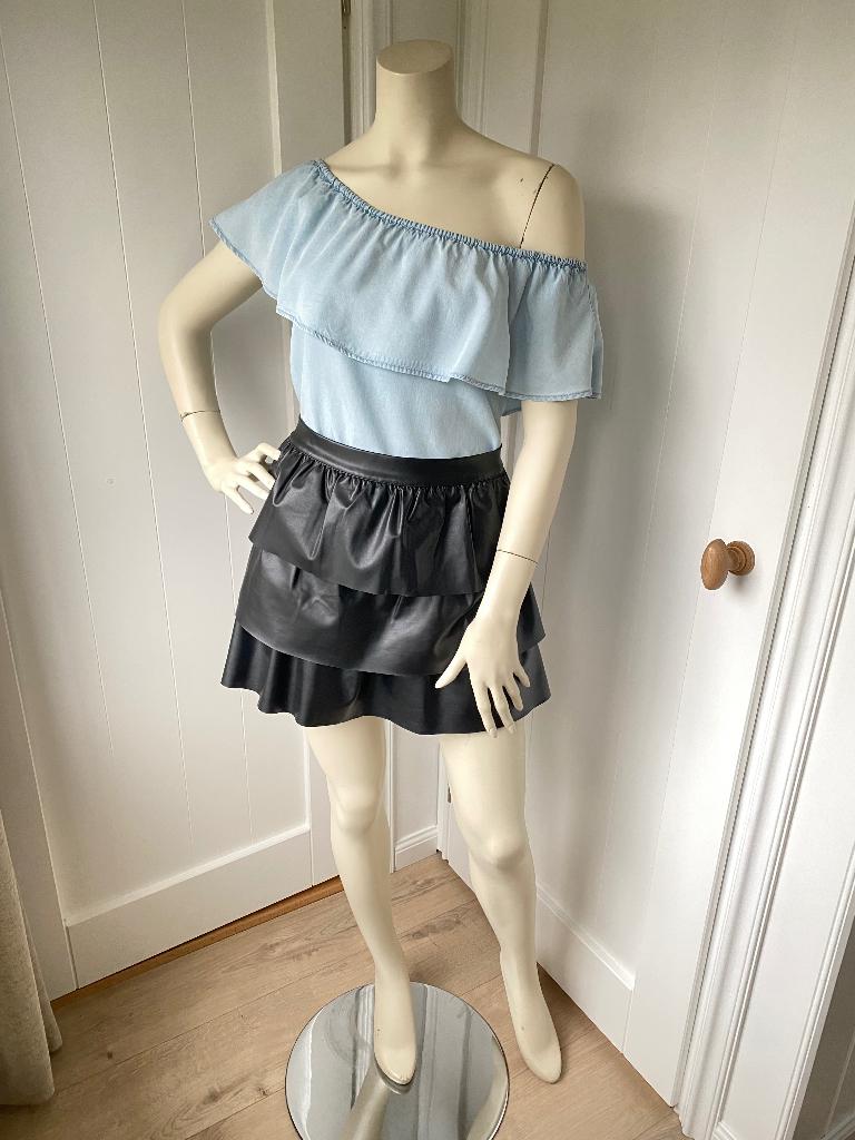 Als nieuw: PIMKIE lichtblauwe off shoulder top mt. S, Kleding | Dames, Tops, Zo goed als nieuw, Maat 36 (S), Blauw, Korte mouw