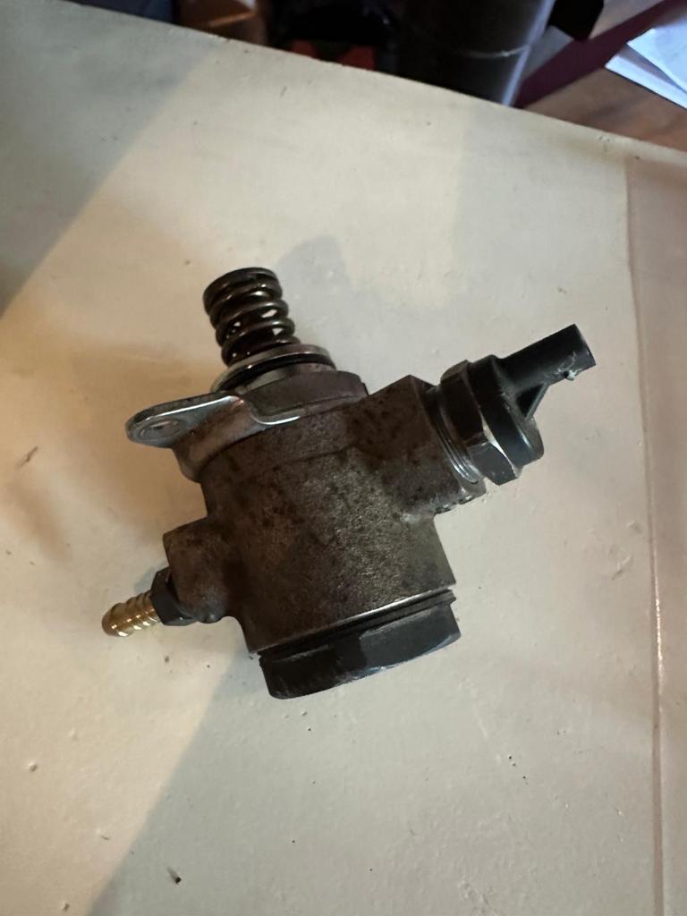 Hogedruk brandstofpomp golf 5 1.4 tsi 122 pk, Ophalen of Verzenden, Gebruikt