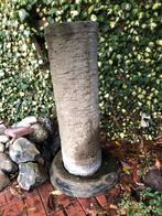 Gratis  Betonnen waterzuil - Tuinornament 1 meter hoog, Tuin en Terras, Tuinbeelden, Ophalen of Verzenden, Gebruikt, Beton, Overige typen