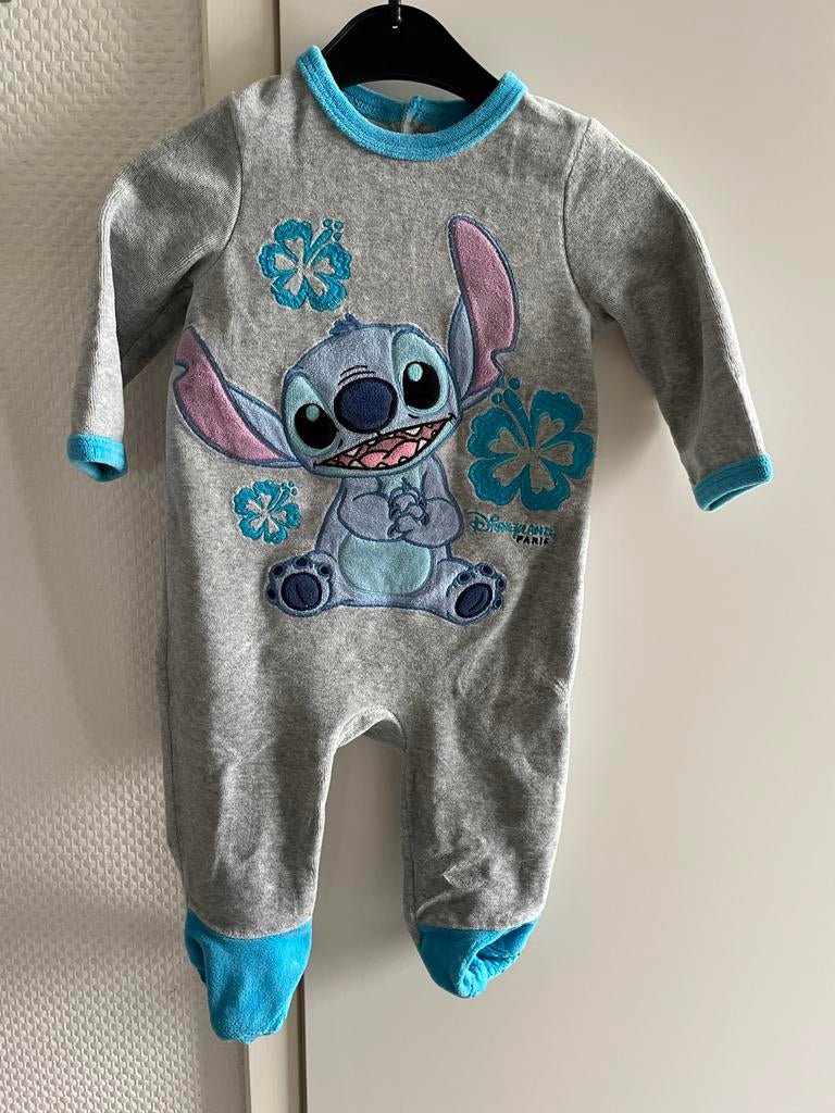 Disneyland fluweel pakje 12 maanden, Disney, Ophalen of Verzenden, Zo goed als nieuw, Pakje