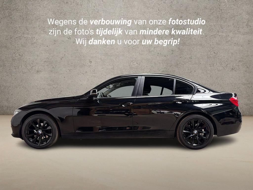 BMW 3 Serie 318i Sportline Automaat (GROOT NAVI, BLACK PACK,, Automaat, 12 maanden, Gebruikt, Zwart