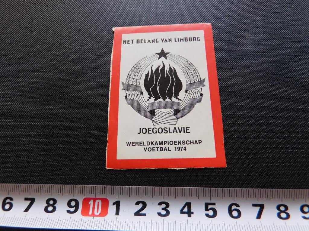 sticker WK Voetbal 1974 JOEGOSLAVIE Het belang van Limburg, Ophalen, Zo goed als nieuw