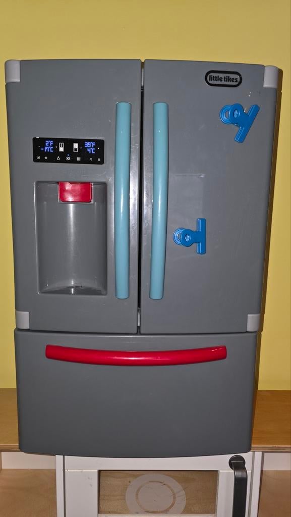 Little Tikes Speelgoed Koelkast met IJsblokjes & Toebehoren, Kinderen en Baby's, Ophalen, Gebruikt, Jongen of Meisje