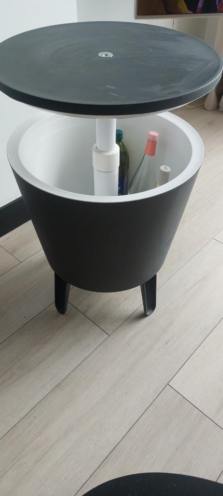 Keter Coolbar Partytafel drankenkoeler Cocktailtafel, Ophalen, Zo goed als nieuw, Koelbox, Koelelement