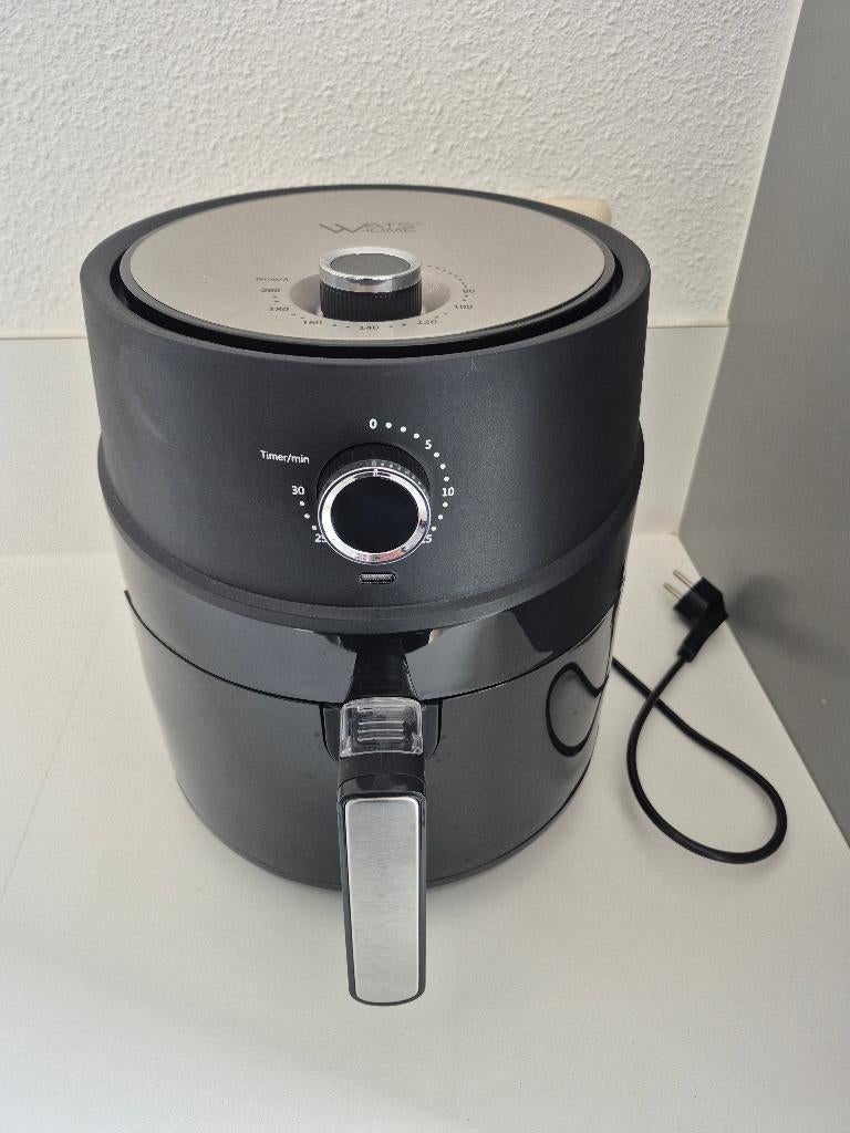 Zwarte Airfryer met uitneembare bak Merk WatsHome, Ophalen of Verzenden, Gebruikt, Airfryer