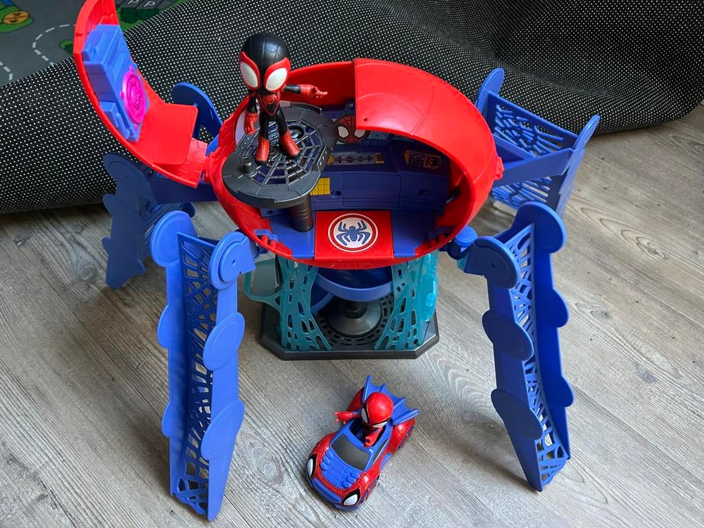 Spiderman toren met auto, Ophalen, Zo goed als nieuw, Handmatig, Overige merken