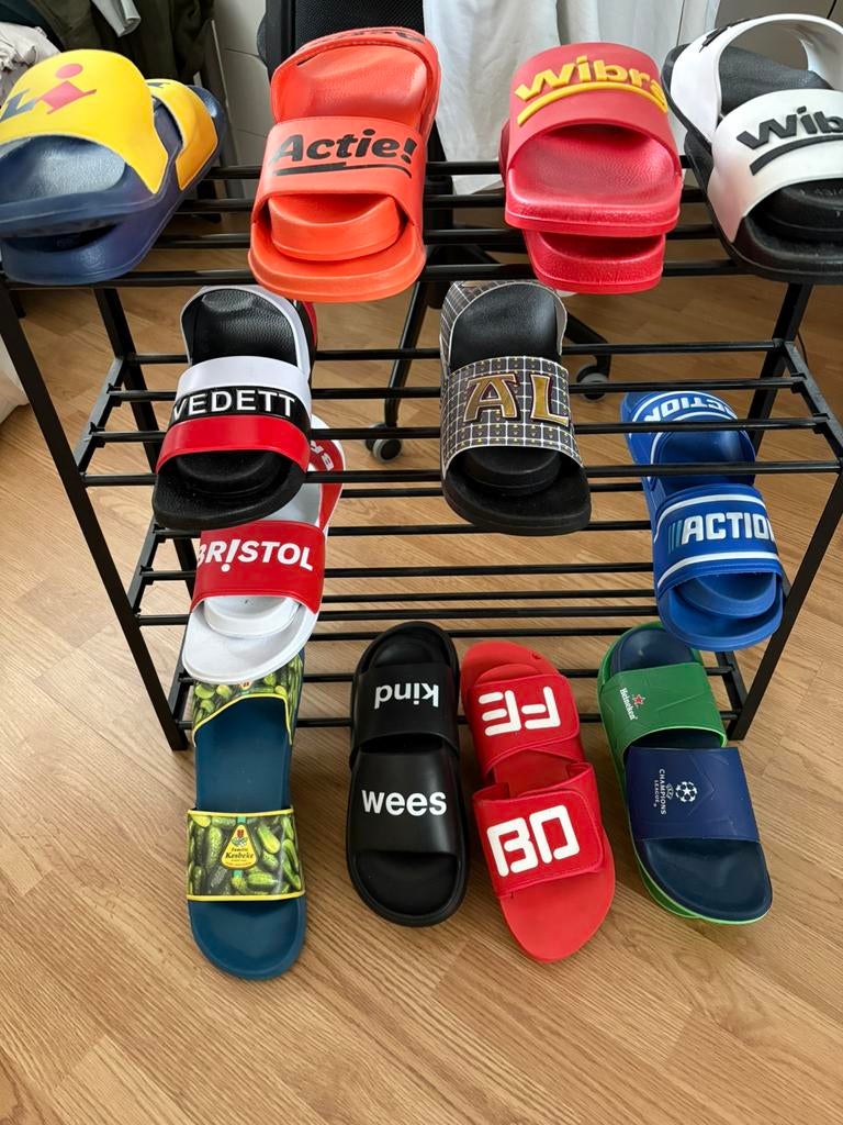 Verzameling slippers, Ophalen of Verzenden, Zo goed als nieuw